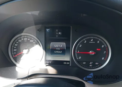 2016 Mercedes-Benz Glc 300 4Matic z USA, uszkodzony, nr VIN WDC0G4KB1GF086647